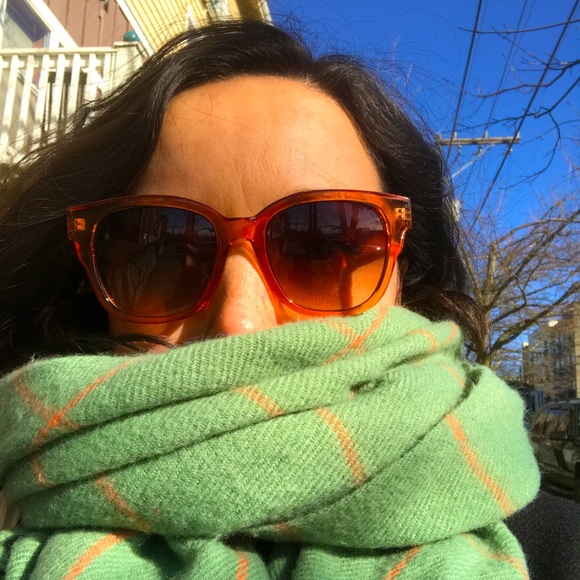 Meet your Posher, Marina - Picture 1 of 1